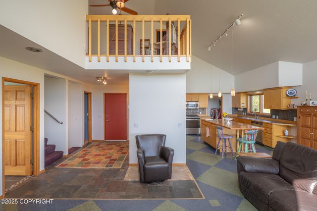 2435 Paradise Place, Homer, AK 99603