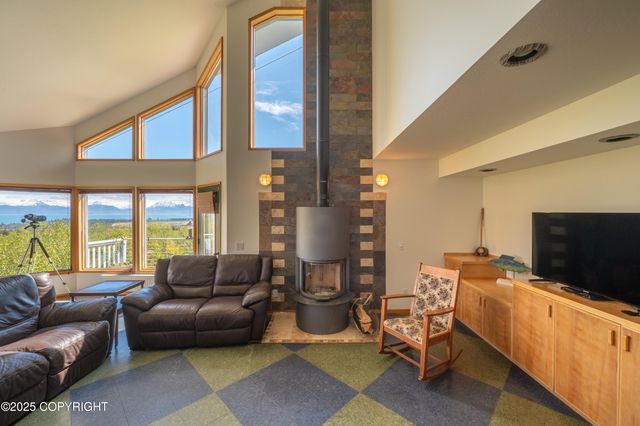 2435 Paradise Place, Homer, AK 99603