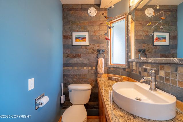2435 Paradise Place, Homer, AK 99603