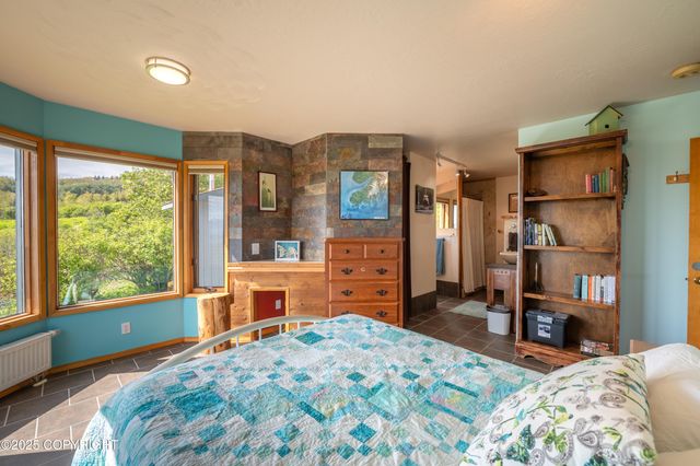 2435 Paradise Place, Homer, AK 99603