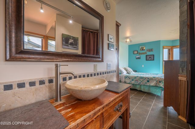 2435 Paradise Place, Homer, AK 99603
