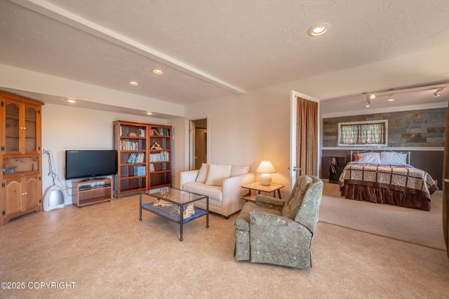 2435 Paradise Place, Homer, AK 99603