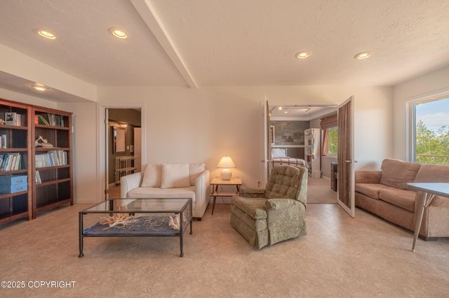 2435 Paradise Place, Homer, AK 99603