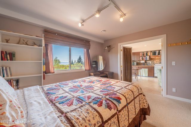 2435 Paradise Place, Homer, AK 99603