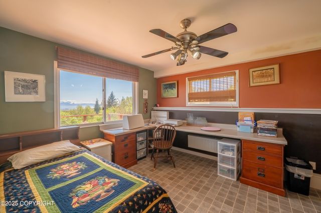 2435 Paradise Place, Homer, AK 99603