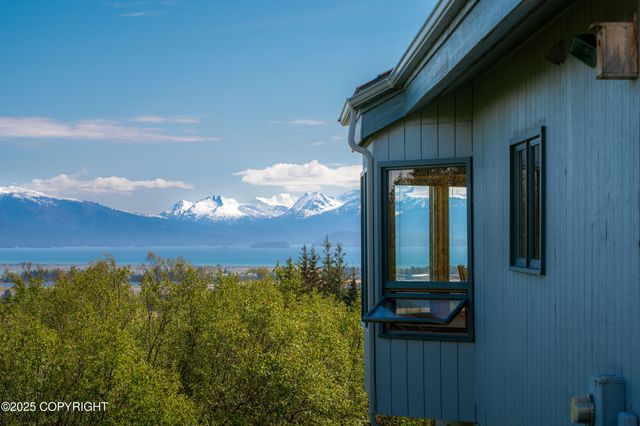 2435 Paradise Place, Homer, AK 99603
