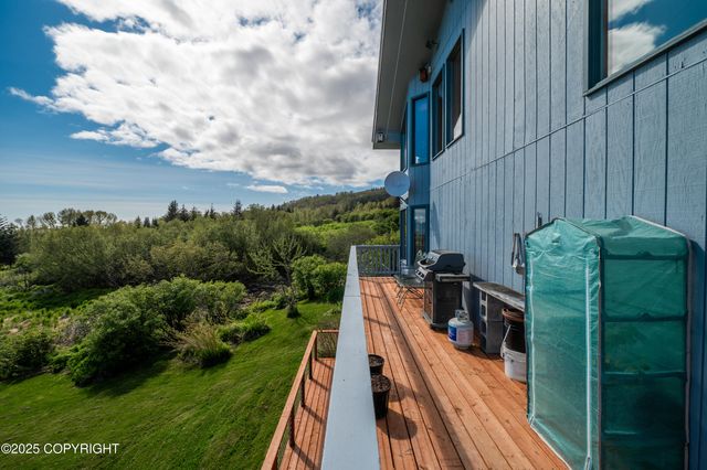 2435 Paradise Place, Homer, AK 99603