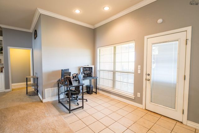 5626 ROSS CREEK LANE, Wichita Falls, TX 76310