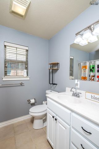 5626 ROSS CREEK LANE, Wichita Falls, TX 76310