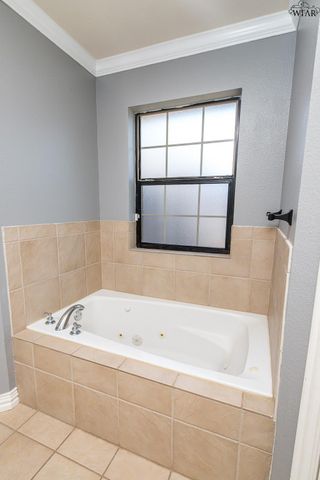 5626 ROSS CREEK LANE, Wichita Falls, TX 76310