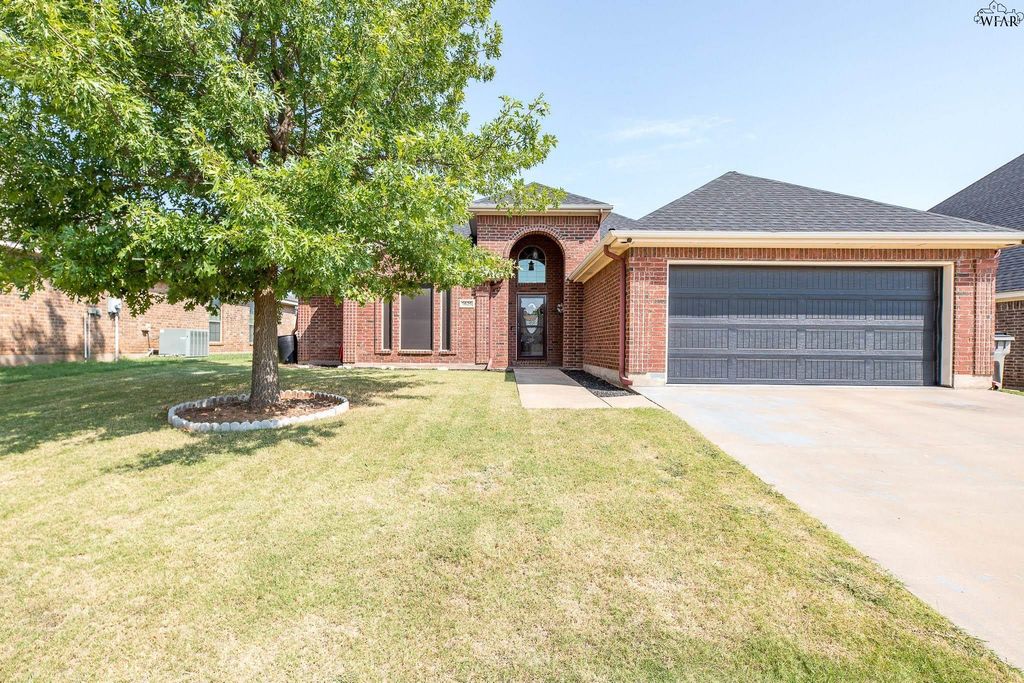 5626 ROSS CREEK LANE, Wichita Falls, TX 76310