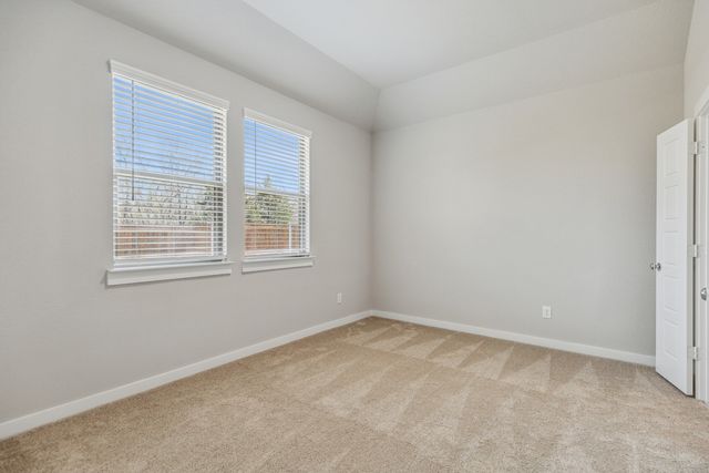 947 Dahlia Drive, Lavon, TX 75166