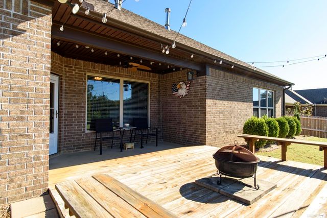 18925 Lochridge Drive, Little Rock, AR 72210