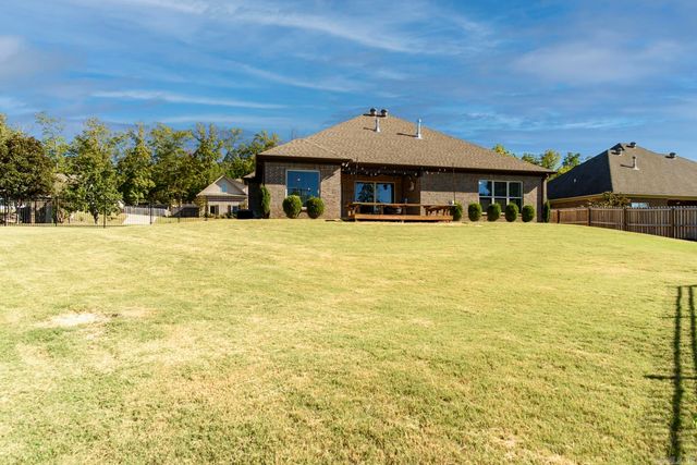 18925 Lochridge Drive, Little Rock, AR 72210