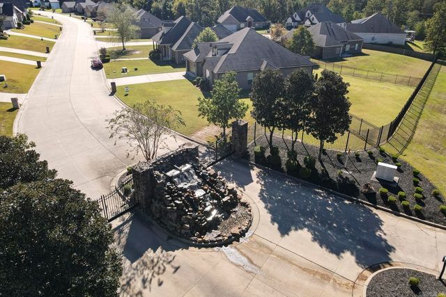 18925 Lochridge Drive, Little Rock, AR 72210