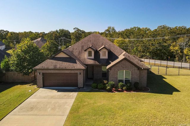 18925 Lochridge Drive, Little Rock, AR 72210