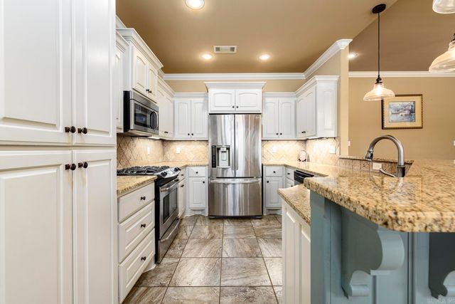 18925 Lochridge Drive, Little Rock, AR 72210