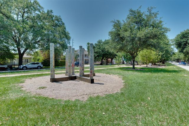 420 Heights Boulevard, Houston, TX 77007