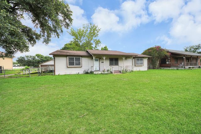 535 Pampa Street, Pasadena, TX 77504