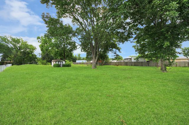 535 Pampa Street, Pasadena, TX 77504