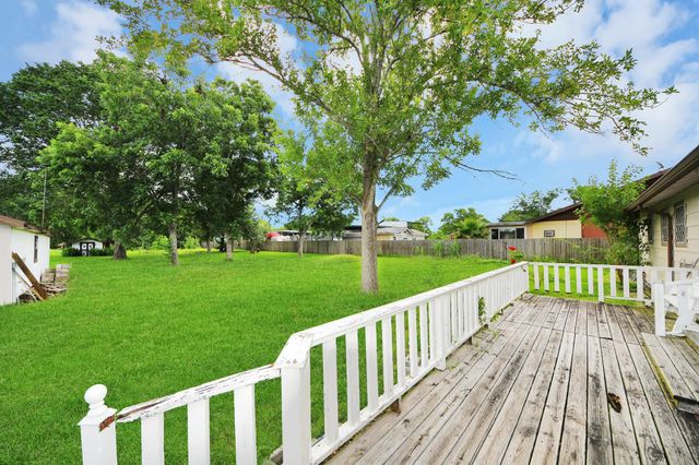 535 Pampa Street, Pasadena, TX 77504