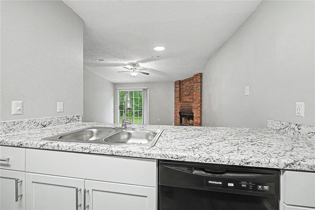 1428 N Boxley Avenue, Fayetteville, AR 72704