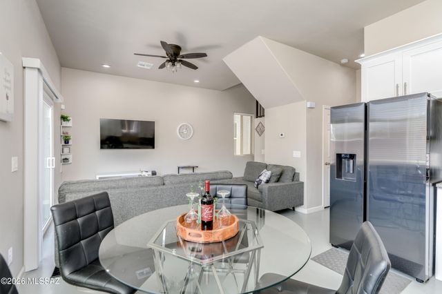 168 E Stone Court, Tucson, AZ 85705