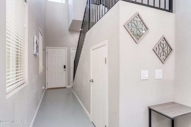 168 E Stone Court, Tucson, AZ 85705