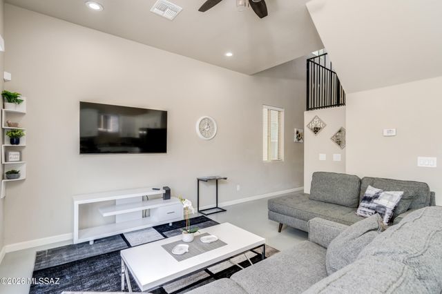168 E Stone Court, Tucson, AZ 85705