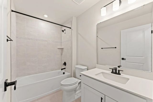 8008 Lotus Dr, Myrtle Beach, SC 29579