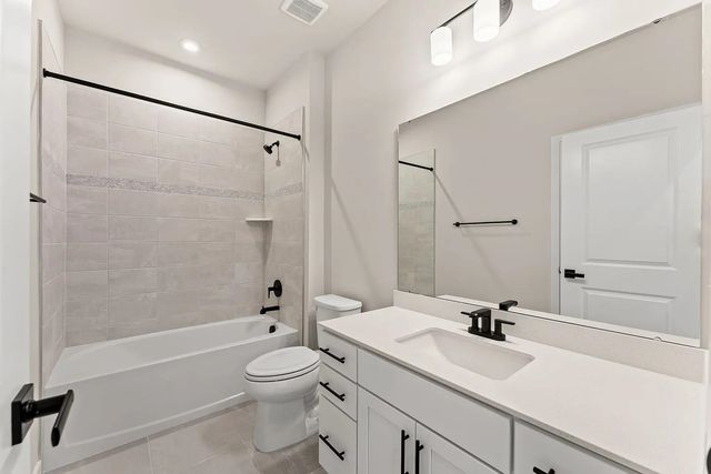 8008 Lotus Dr, Myrtle Beach, SC 29579
