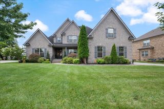 730 Dallas Ct, Murfreesboro, TN 37130
