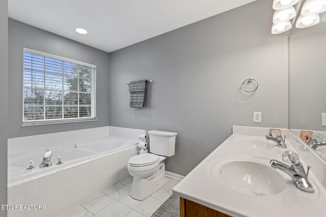 3515 Branch Hill Lane, Knoxville, TN 37931