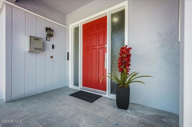 19130 Sylvan Street, Tarzana, CA 91335