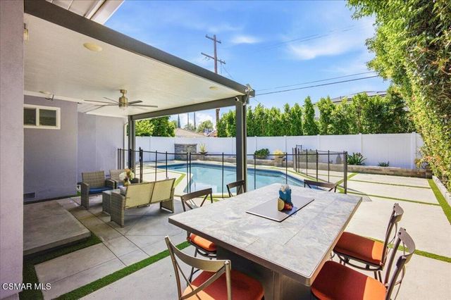 19130 Sylvan Street, Tarzana, CA 91335