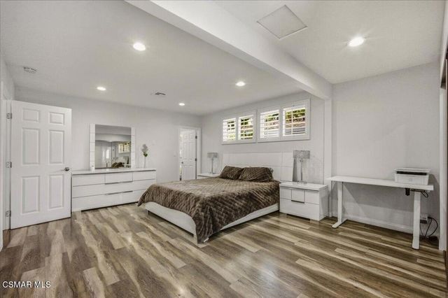 19130 Sylvan Street, Tarzana, CA 91335