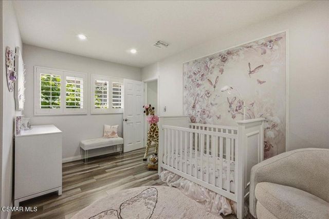 19130 Sylvan Street, Tarzana, CA 91335