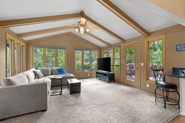 2821 Saddlebrooke Circle, Minnetonka, MN 55305