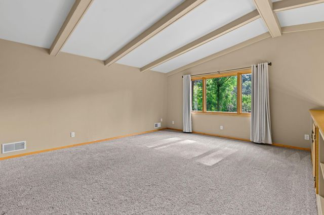 2821 Saddlebrooke Circle, Minnetonka, MN 55305