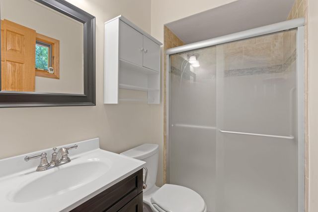 2821 Saddlebrooke Circle, Minnetonka, MN 55305