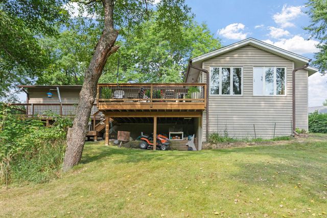 2821 Saddlebrooke Circle, Minnetonka, MN 55305