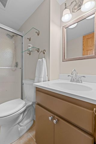 2821 Saddlebrooke Circle, Minnetonka, MN 55305