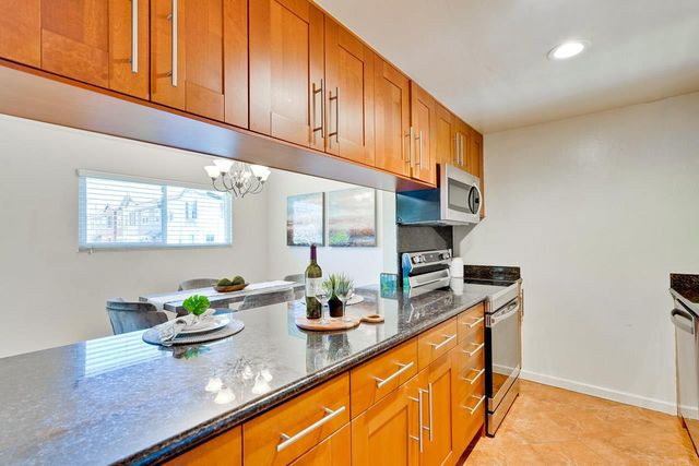 1123 Reed Avenue C, Sunnyvale, CA 94086