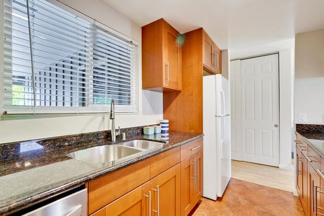 1123 Reed Avenue C, Sunnyvale, CA 94086