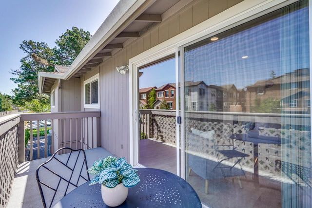 1123 Reed Avenue C, Sunnyvale, CA 94086