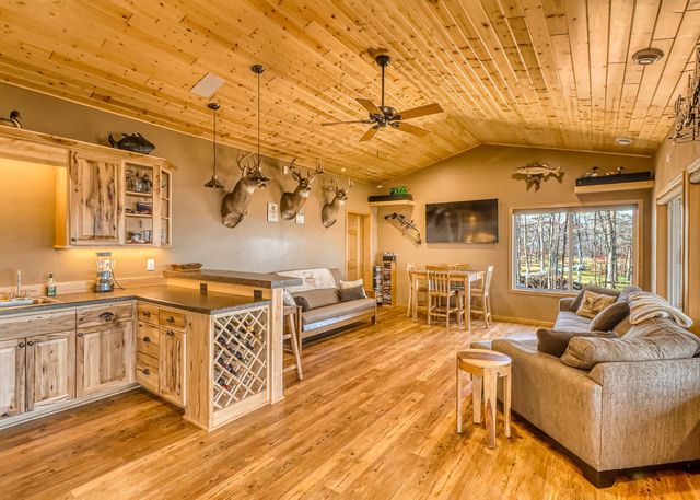 35267 Adams Point Ln, Frazee, MN 56544