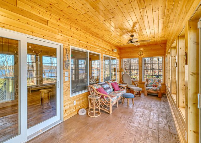 35267 Adams Point Ln, Frazee, MN 56544