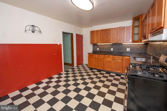 8038 WALKER ST, Philadelphia, PA 19136