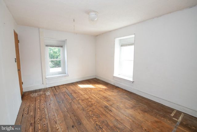 8038 WALKER ST, Philadelphia, PA 19136