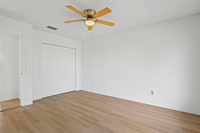 433 SE Seahouse Drive, Port St Lucie, FL 34983